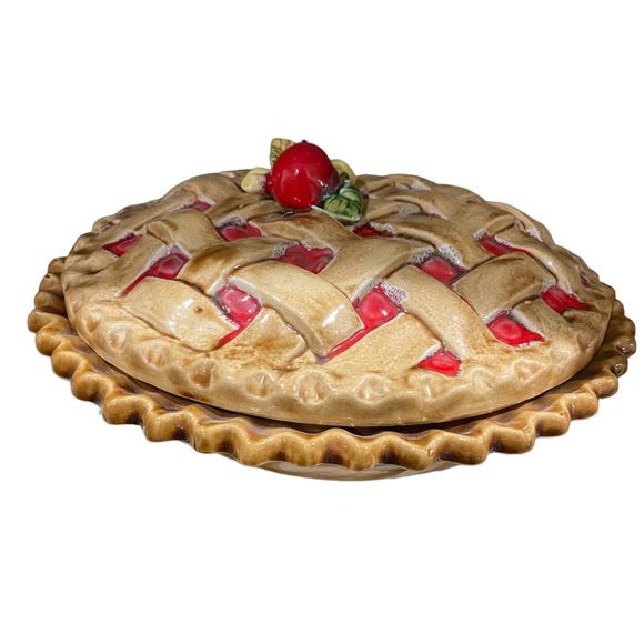 Vintage Cherry Pie Dish Lattice Cover Ceramic Kitchen Display Dessert - Picture 2 of 4
